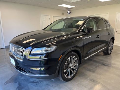 Used 2022 Lincoln Nautilus Reserve AWD/4WD image 4