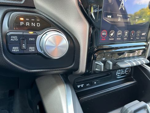 Used 2019 RAM 1500 Laramie image 31