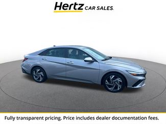 Used 2025 Hyundai Elantra SEL FWD video 1