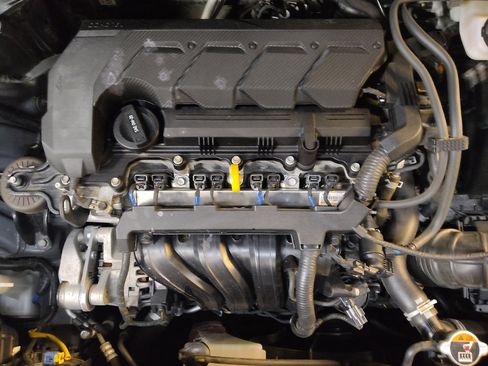 Used 2024 Hyundai Venue SE FWD image 30