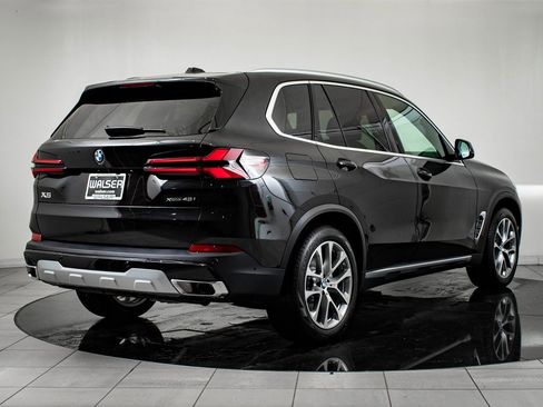 New 2026 BMW X5 xDrive40i w/ Climate Comfort Package image 10
