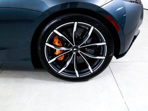 Used 2023 McLaren Artura RWD image 26