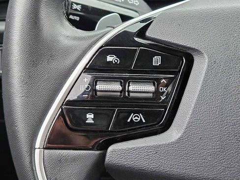 Certified 2023 Kia Niro EX image 14