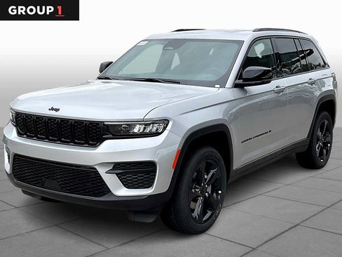 New 2025 Jeep Grand Cherokee Altitude image 1