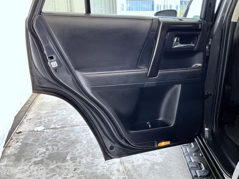 Used 2024 Toyota 4Runner TRD Off-Road image 18