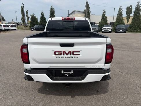 Used 2025 GMC Canyon Denali AWD/4WD image 5
