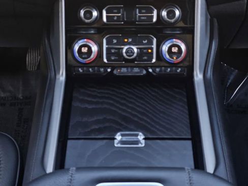 Used 2021 GMC Yukon XL Denali w/ Denali Ultimate Package image 24