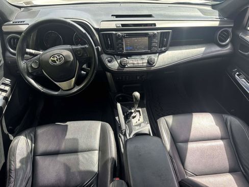 Used 2018 Toyota RAV4 SE w/ Power Extra Value Package AWD/4WD image 13