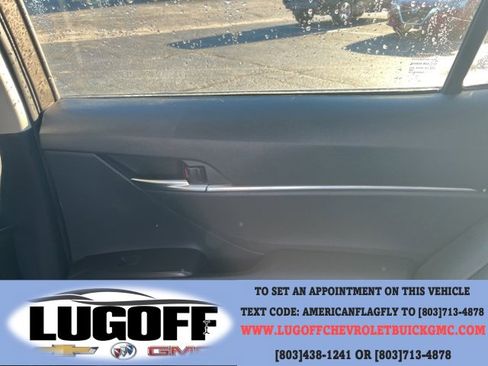 Used 2023 Toyota Camry SE image 12