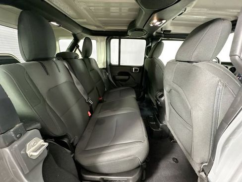 Used 2023 Jeep Wrangler Unlimited w/ Cold Weather Group image 27