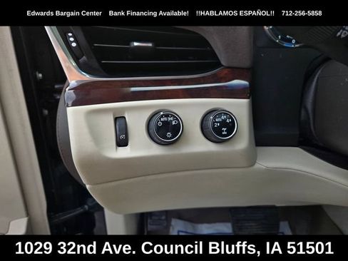 Used 2016 Cadillac Escalade ESV Luxury AWD/4WD image 13