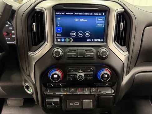 Certified 2019 Chevrolet Silverado 1500 LT Trail Boss w/ Convenience Package AWD/4WD image 11