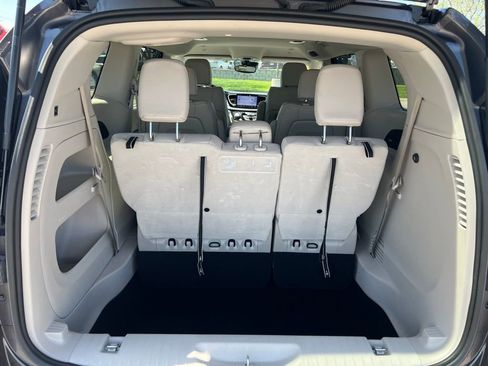 Used 2021 Chrysler Pacifica Touring-L w/ Premium & Safety Sphere Group AWD/4WD image 20
