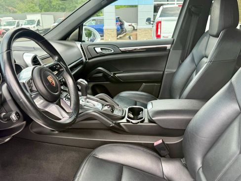 Used 2016 Porsche Cayenne AWD/4WD image 15
