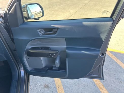 New 2026 Ford Maverick Lariat w/ Black Appearance Package image 31