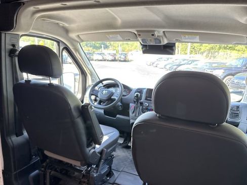 Used 2025 RAM ProMaster 3500 w/ Convenience Group FWD image 14