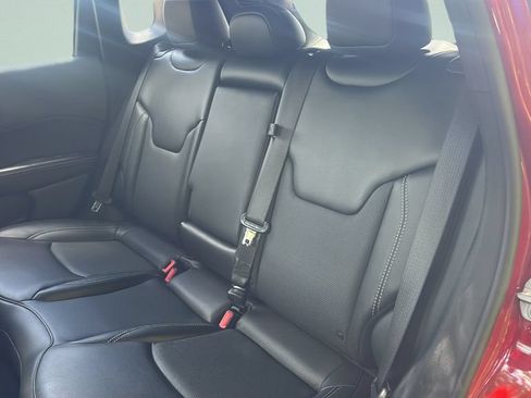 Used 2021 Jeep Compass Latitude FWD image 29