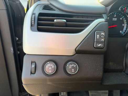 Used 2019 GMC Yukon SLT AWD/4WD image 14