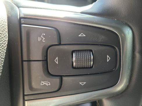 Used 2023 Chevrolet Silverado 1500 LT AWD/4WD image 27