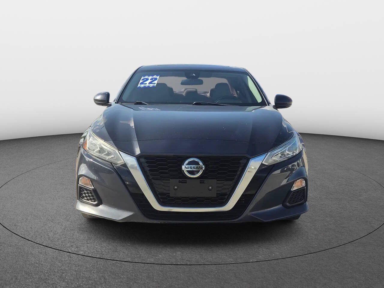 Used 2022 Nissan Altima 2.5 SV w/ SV Premium Package FWD image 3