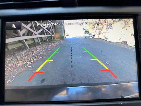 Used 2014 Ford Fusion SE FWD image 13