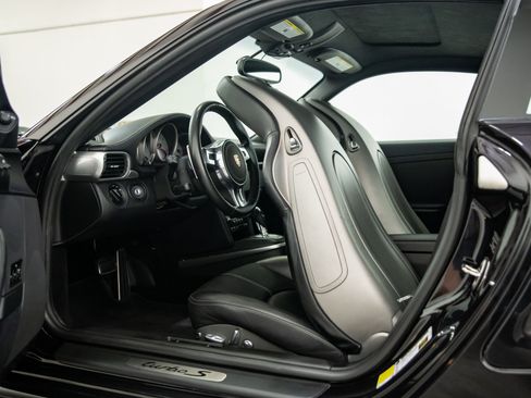 Used 2012 Porsche 911 Turbo S AWD/4WD image 36