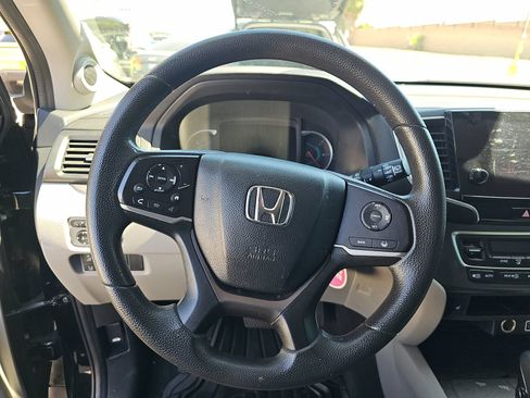 Used 2019 Honda Pilot EX image 8