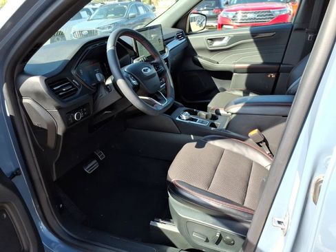 Used 2024 Ford Escape ST-Line w/ Tech Pack #1 AWD/4WD image 10