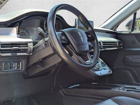 Used 2021 Lincoln Corsair AWD image 10