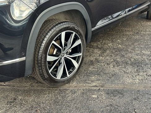 Used 2025 Volkswagen Atlas Cross Sport SEL Premium R-Line image 8