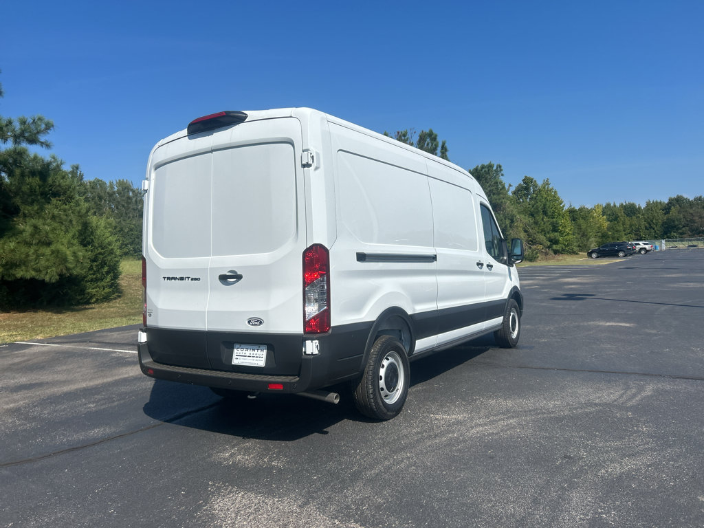 New 2026 Ford Transit 250 148 Medium Roof w/ Load Area Protection Package RWD image 7