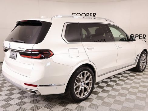 Used 2024 BMW X7 xDrive40i image 23