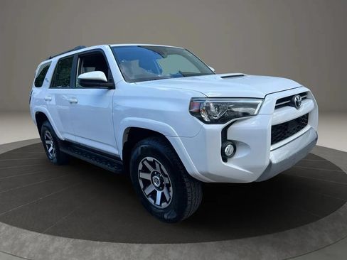 Used 2020 Toyota 4Runner TRD Off-Road AWD/4WD image 3
