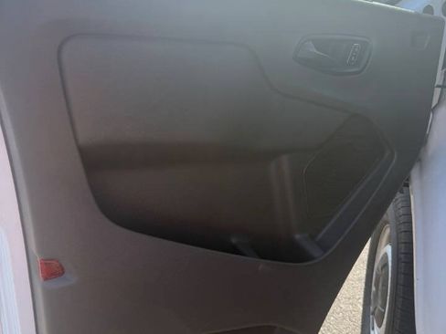 Used 2022 Ford Transit 250 Medium Roof RWD image 3