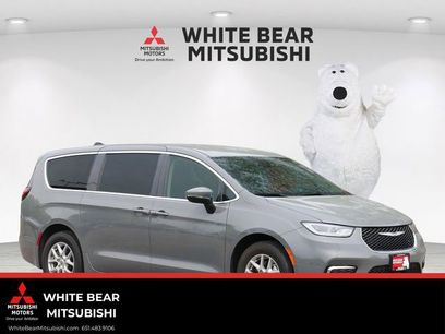 Used 2023 Chrysler Pacifica Touring-L