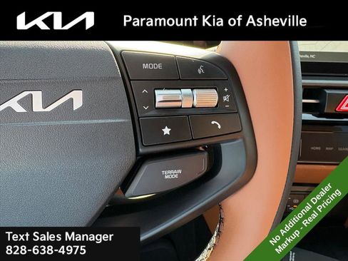 New 2026 Kia Sportage X-Line w/ X-Line Technology Package image 14