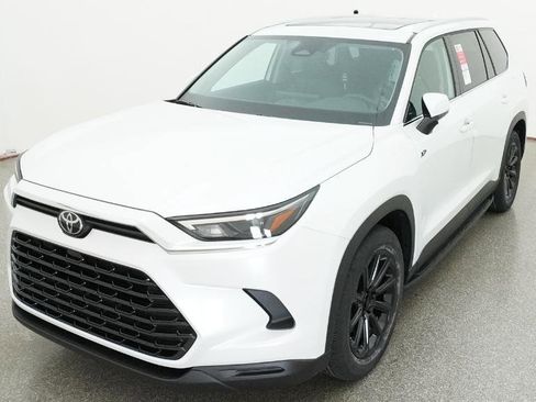 New 2026 Toyota Grand Highlander XLE FWD image 17