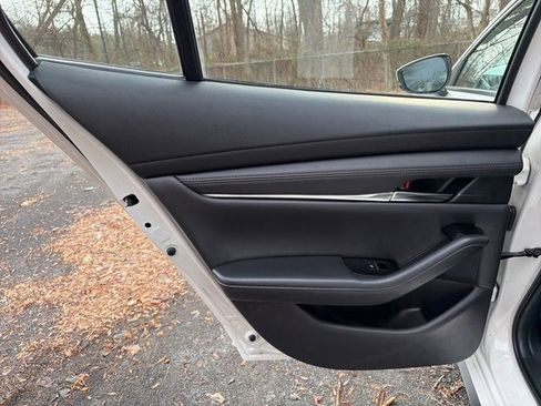 Used 2024 MAZDA MAZDA3 s image 14