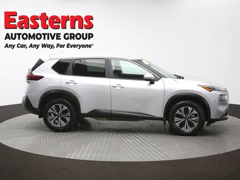 Used 2023 Nissan Rogue SV FWD image 44