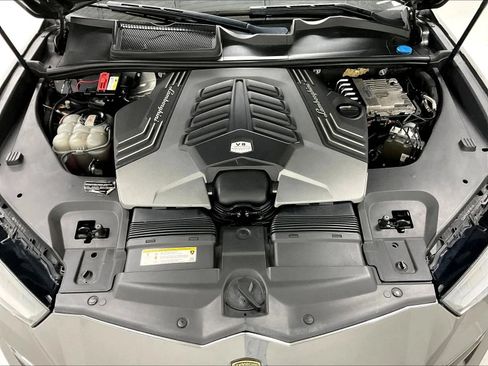 Used 2021 Lamborghini Urus AWD/4WD image 33