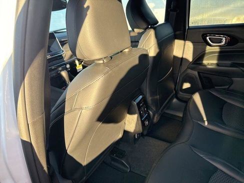 New 2026 Jeep Compass Latitude image 26