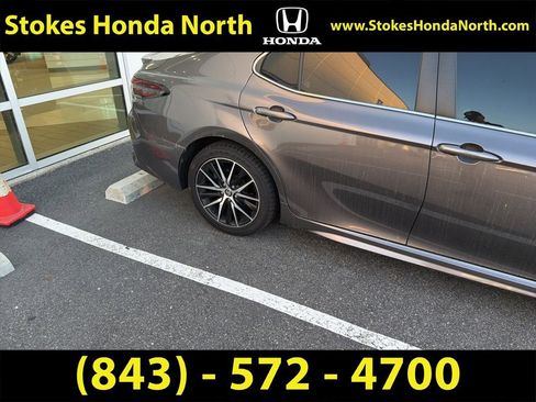 Used 2022 Toyota Camry SE FWD image 8