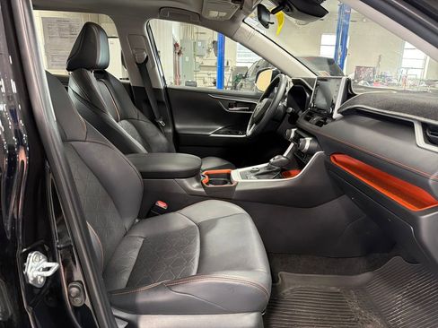 Used 2021 Toyota RAV4 Adventure w/ Convenience Package image 16