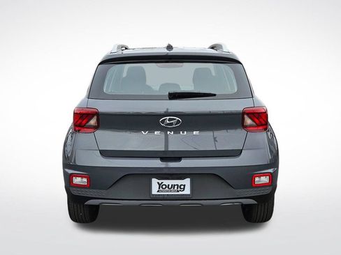 Used 2026 Hyundai Venue SEL FWD image 4