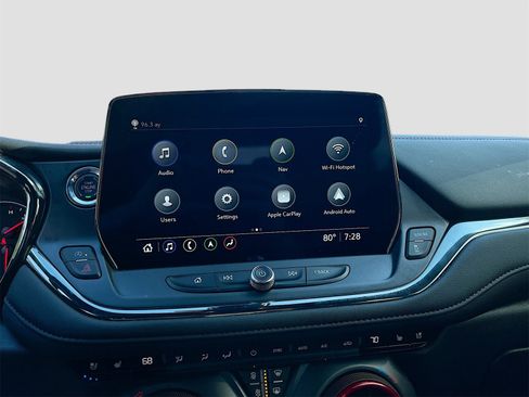 Used 2024 Chevrolet Blazer RS w/ Enhanced Convenience Package image 15