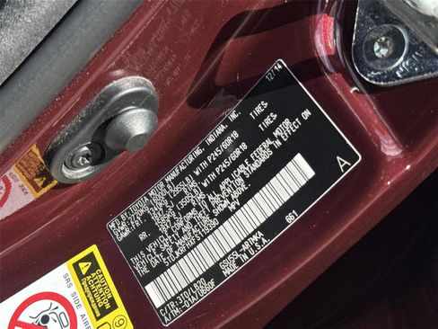 Used 2015 Toyota Highlander XLE AWD/4WD image 30