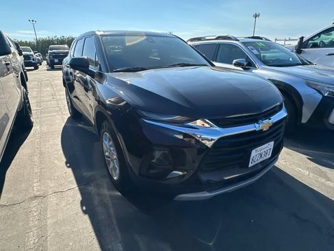 Used 2022 Chevrolet Blazer LT AWD/4WD image 2