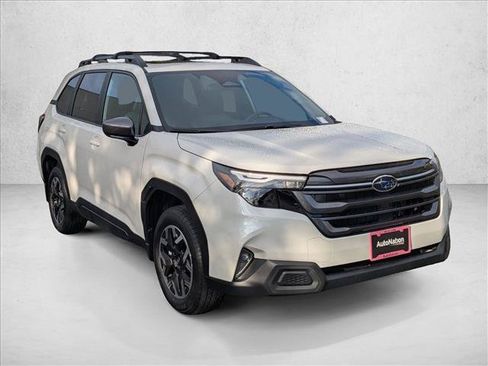 Used 2026 Subaru Forester Premium AWD/4WD image 6