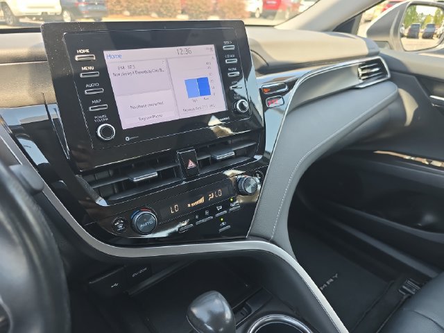 Used 2024 Toyota Camry SE FWD image 19