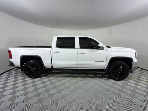 Used 2017 GMC Sierra 1500 SLE w/ Suspension Package, Off-Road AWD/4WD image 4